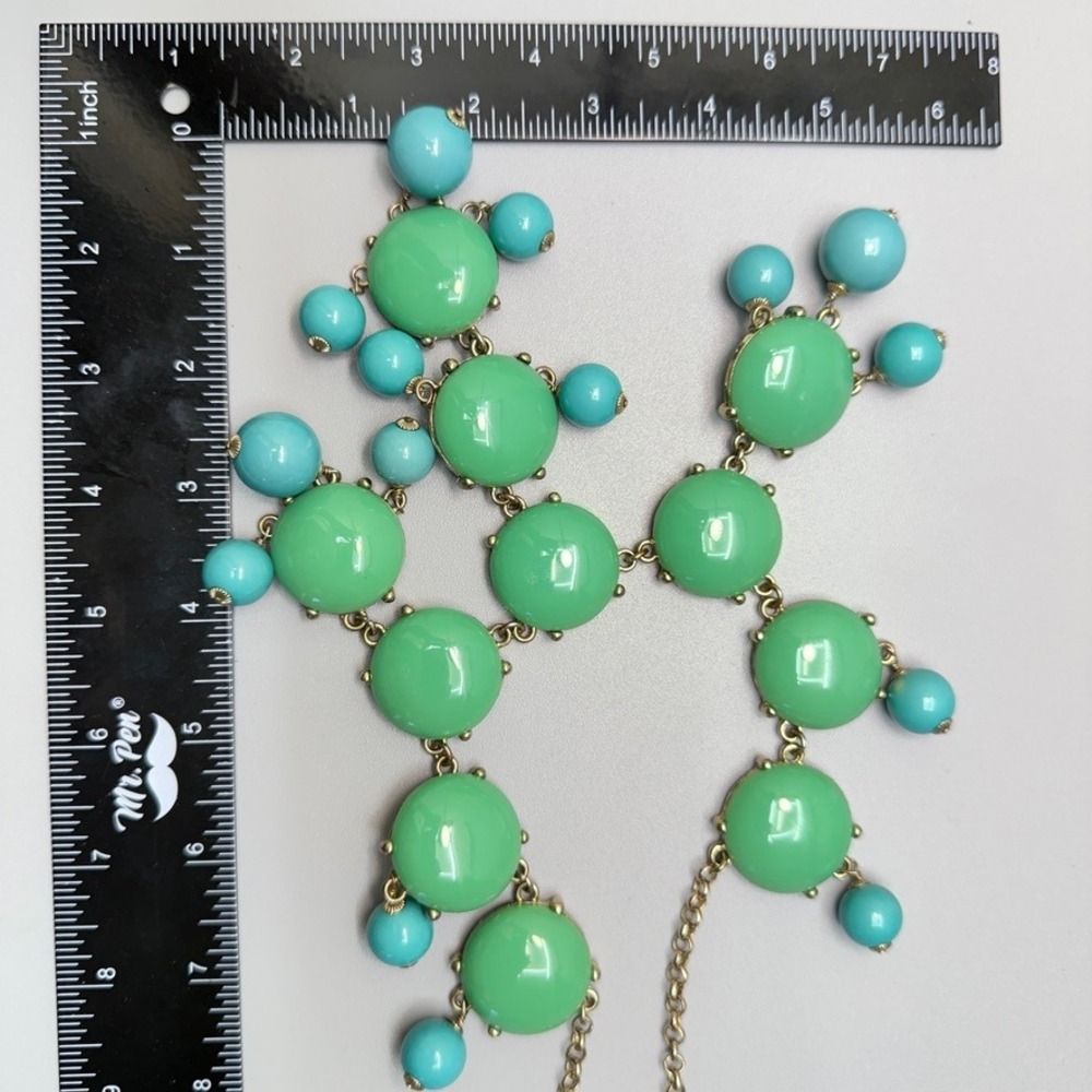 J Crew Chunky Long Bib Necklace 23" Adjustable Green Blue Acrylic Circle Beads - Picture 9 of 10